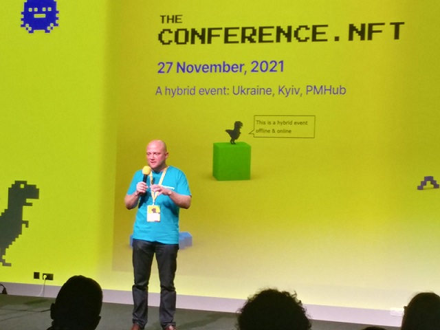 True Harmonaut on stage 