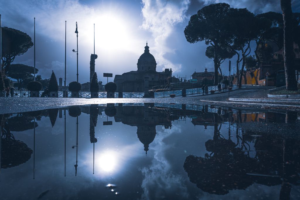 #12 La Citta Eterna - M I R R O R